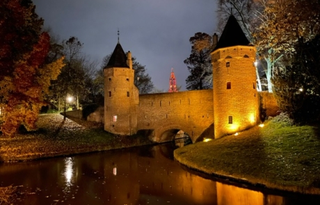 Monnikendam by night